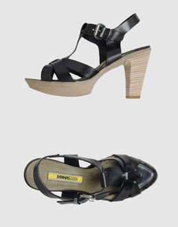 MANAS - CALZATURE - Sandali con plateau - su YOOX.COM