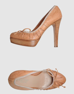 EVA TURNER - CALZATURE - Decolletes con plateau - su YOOX.COM