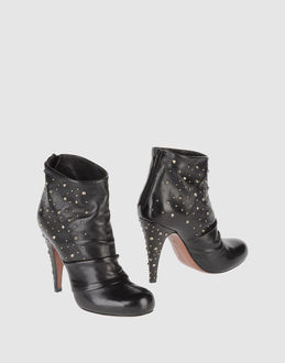 EVA TURNER - CALZATURE - Stivaletti - su YOOX.COM