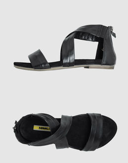 MANAS - CALZATURE - Sandali - su YOOX.COM
