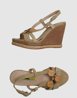 MANAS LEA FOSCATI - CALZATURE - Zeppe - su YOOX.COM