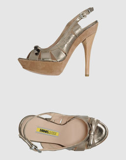 MANAS LEA FOSCATI - CALZATURE - Sandali con plateau - su YOOX.COM