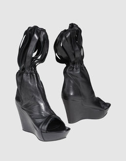 MATERIA PRIMA BY GOFFREDO FANTINI - CALZATURE - Stivali con tacco - su YOOX.COM