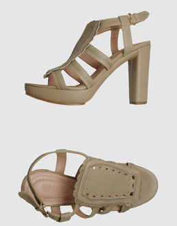 SEE BY CHLOE' - CALZATURE - Sandali con plateau - su YOOX.COM