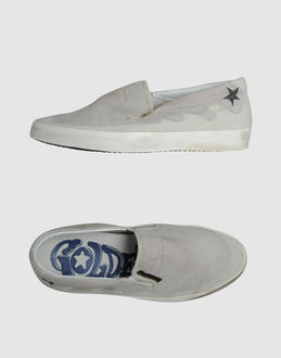G750G - CALZATURE - Sneakers slip on - su YOOX.COM
