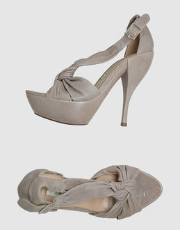PURA LÓPEZ - CALZATURE - Sandali con plateau - su YOOX.COM