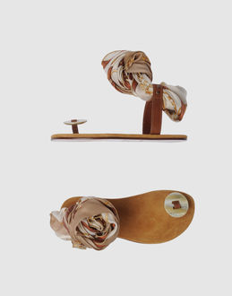 AVEC MODÉRATION - CALZATURE - Infradito - su YOOX.COM