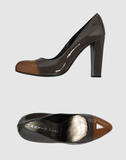 MARTIN CLAY - CALZATURE - Decolletes con plateau - su YOOX.COM