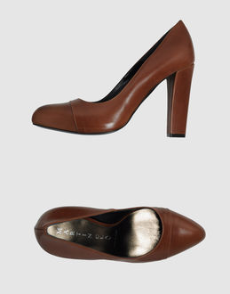 MARTIN CLAY - CALZATURE - Decolletes con plateau - su YOOX.COM