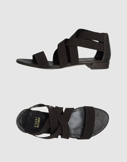 STUART WEITZMAN - CALZATURE - Sandali - su YOOX.COM