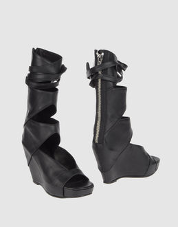 RICK OWENS - CALZATURE - Stivali con tacco - su YOOX.COM