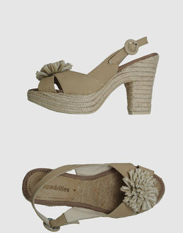 ESPADRILLES - SCHUHE - Plateausandalen - bei YOOX.COM