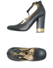 CHLOE' - Closed-toe slip-ons 