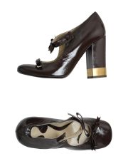 CHLOE' - Closed-toe slip-ons 