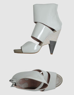 CHLOE' - CALZATURE - Sandali con tacco - su YOOX.COM