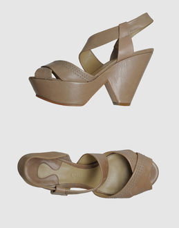 CHLOE' - CALZATURE - Sandali con plateau - su YOOX.COM