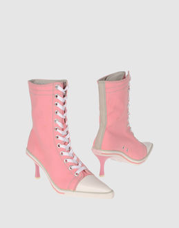 STEVE MADDEN - CALZATURE - Stivaletti - su YOOX.COM