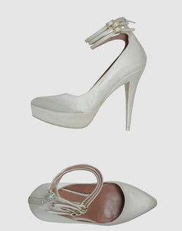 PURA LÓPEZ - CALZATURE - Decolletes con plateau - su YOOX.COM