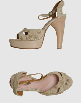 JOHN GALLIANO - CALZATURE - Sandali con plateau - su YOOX.COM
