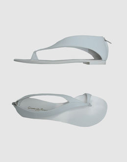 GIANVITO ROSSI - CALZATURE - Infradito - su YOOX.COM