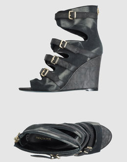 PATRIZIA PEPE - CALZATURE - Zeppe - su YOOX.COM