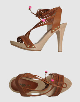 PATRIZIA PEPE - CALZATURE - Sandali con plateau - su YOOX.COM