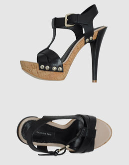 PATRIZIA PEPE - CALZATURE - Sandali con plateau - su YOOX.COM