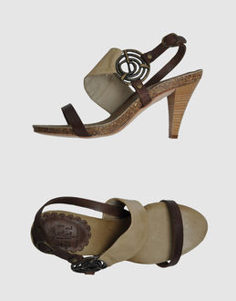 LILIMILL - CALZATURE - Sandali con tacco