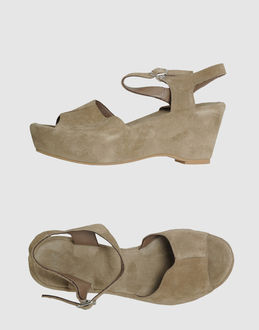 JFK - CALZATURE - Zeppe - su YOOX.COM