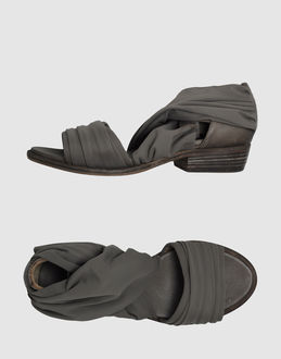 JFK - CALZATURE - Sandali con tacco - su YOOX.COM