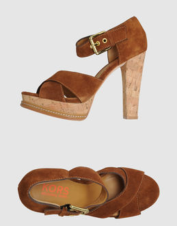 KORS MICHAEL KORS - CALZATURE - Sandali con plateau - su YOOX.COM