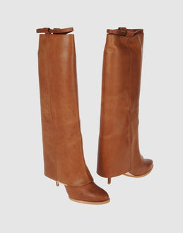 GIVENCHY - CALZATURE - Stivali con tacco - su YOOX.COM