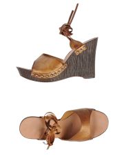 VIC MATIE' - Wedge