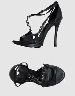 DIESEL BLACK GOLD - CALZATURE - Sandali con plateau - su YOOX.COM