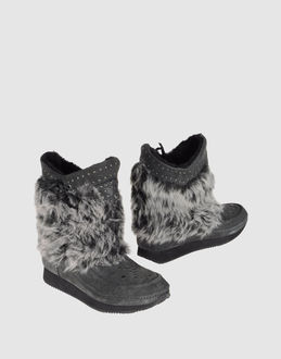 LOGAN CROSSING - SCHUHE - Stiefeletten - bei YOOX.COM