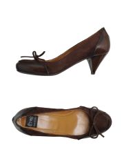 ÊTRE - Closed-toe slip-ons 