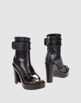 GIVENCHY - CALZATURE - Stivaletti - su YOOX.COM
