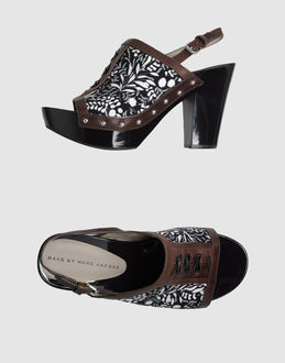 MARC BY MARC JACOBS - CALZATURE - Sandali con plateau - su YOOX.COM