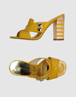 MARC BY MARC JACOBS - CALZATURE - Sandali con tacco - su YOOX.COM