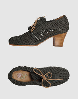 UAD MEDANI - CALZATURE - Stringate - su YOOX.COM