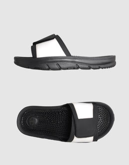 HELMUT LANG - CALZATURE - Ciabatte - su YOOX.COM