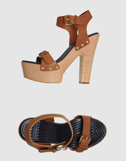 GIVENCHY - CALZATURE - Sandali con plateau - su YOOX.COM