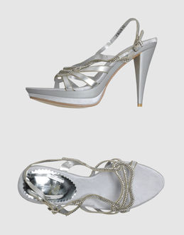 BROOKE LOGAN - CALZATURE - Sandali con plateau - su YOOX.COM