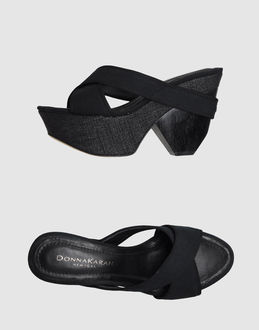 DONNA KARAN - CALZATURE - Sandali con plateau - su YOOX.COM