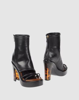 GIVENCHY - CALZATURE - Stivaletti - su YOOX.COM