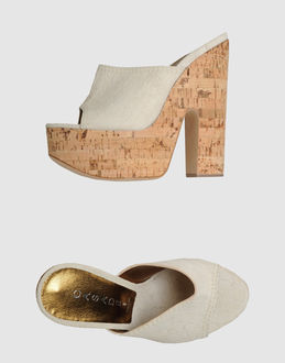 CASADEI - CALZATURE - Sandali con plateau - su YOOX.COM