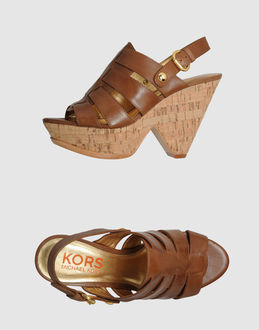 KORS MICHAEL KORS - CALZATURE - Sandali con plateau - su YOOX.COM