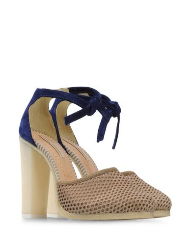 ZOOM OPENING CEREMONY - High-heeled sandals