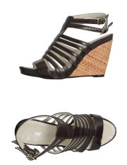 AMY GEE - Wedge