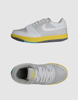 NIKE - CALZATURE - Sneakers - su YOOX.COM